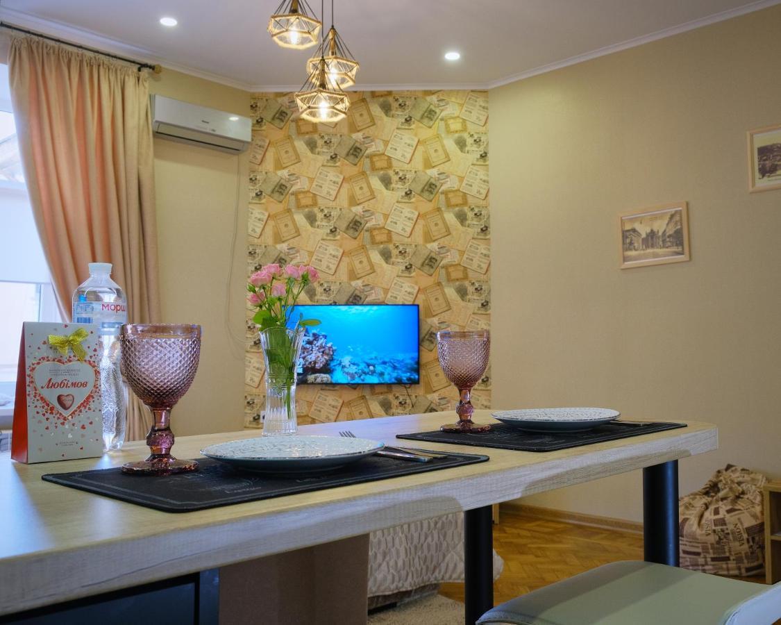 Central Apartments Odesa Exterior photo