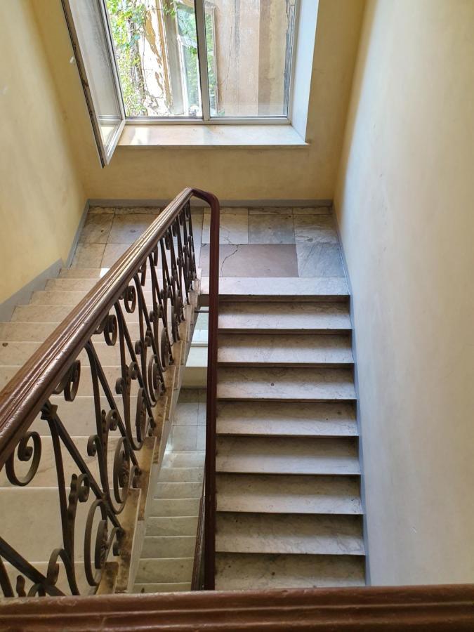 Central Apartments Odesa Exterior photo